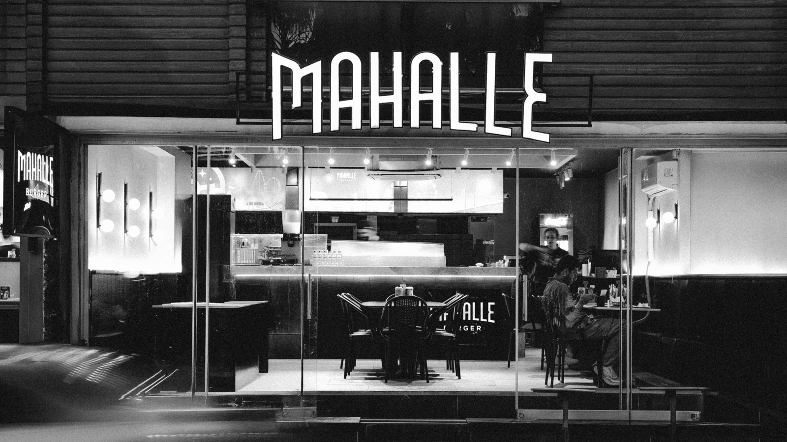 Mahalle Burger Lara şubesi
